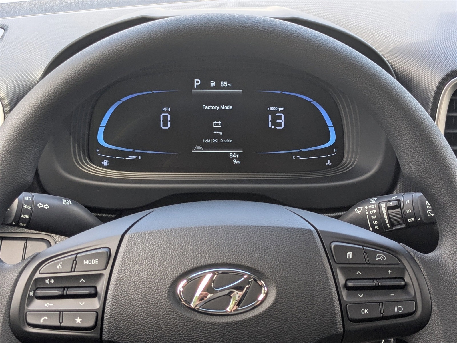 2025 Hyundai Venue SE Image 31 of 36