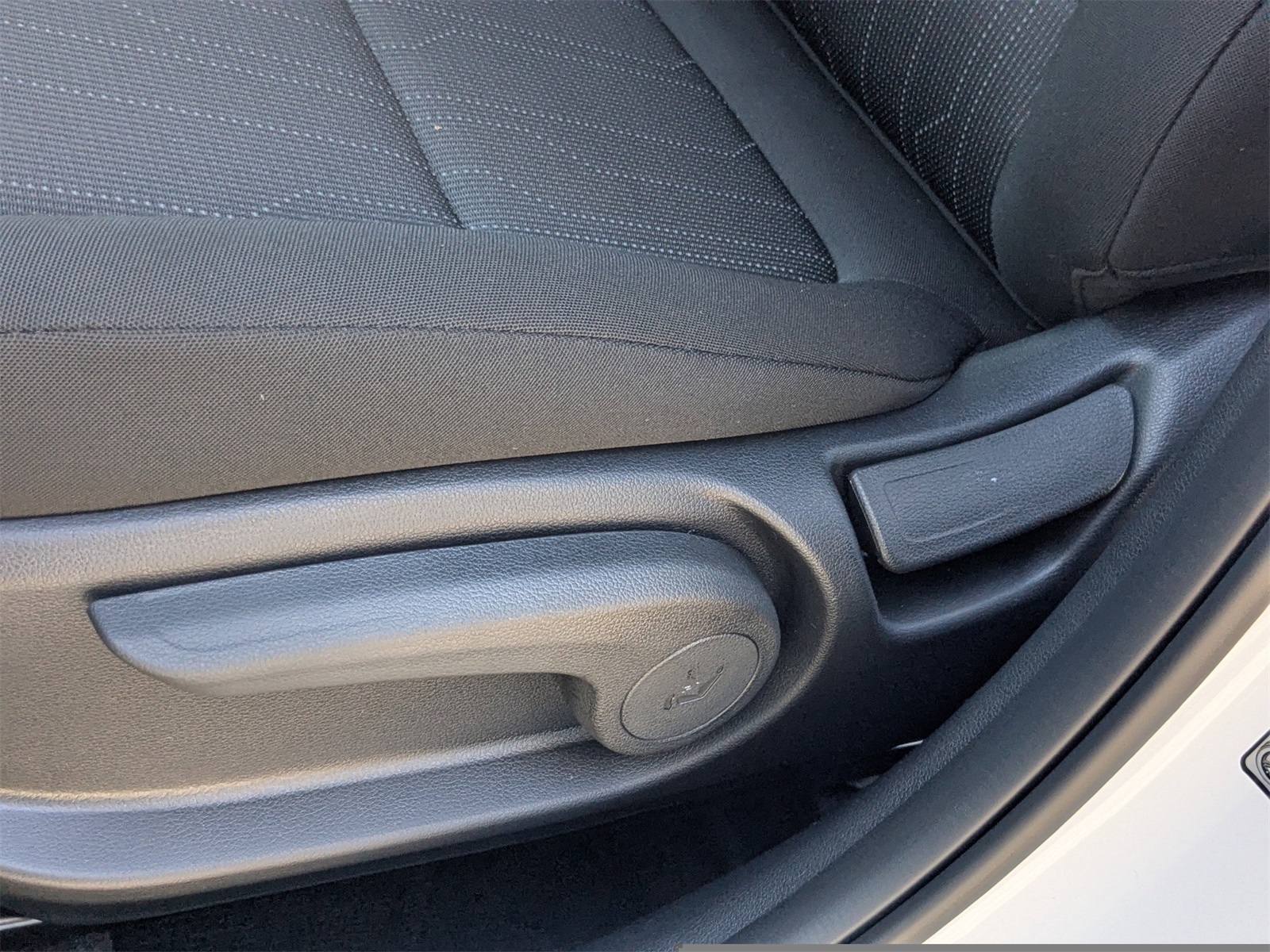 2025 Hyundai Venue SE Image 37 of 37