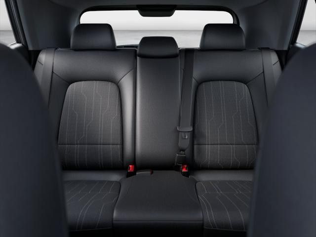 Vehicle image 14 of 19