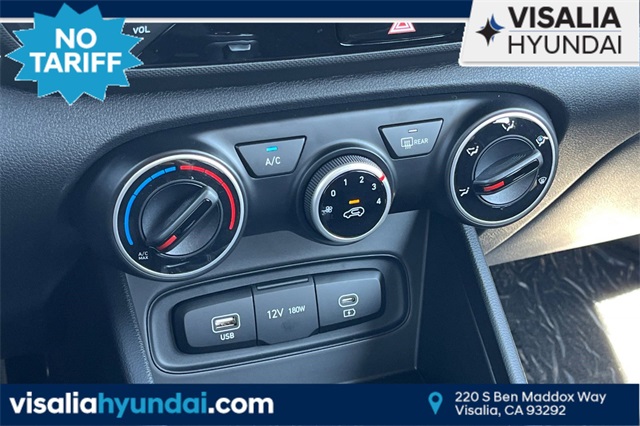 2025 Hyundai Venue SE Image 30 of 32