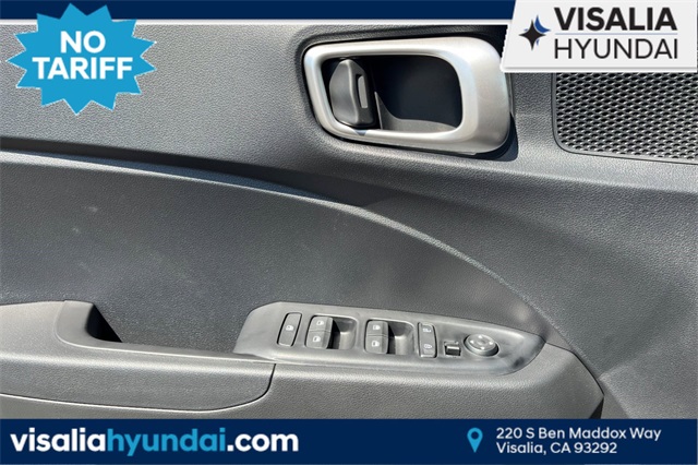 2025 Hyundai Venue SE Image 19 of 32