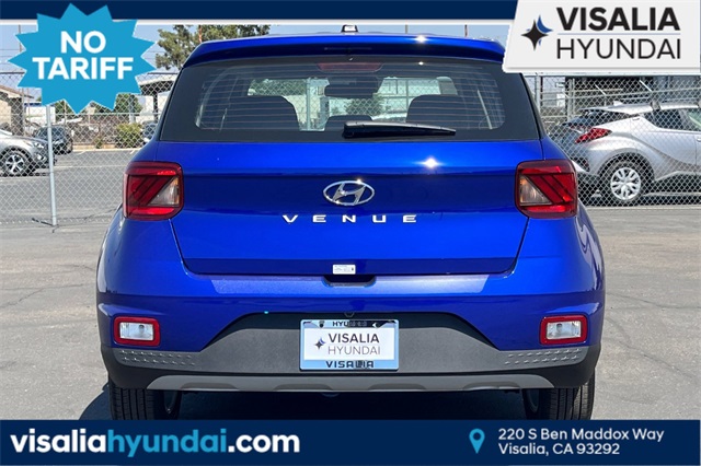 2025 Hyundai Venue SE Image 7 of 32