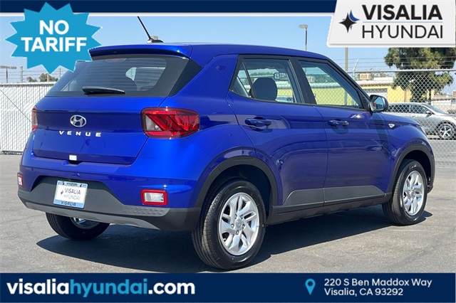 2025 Hyundai Venue SE Image 6 of 32