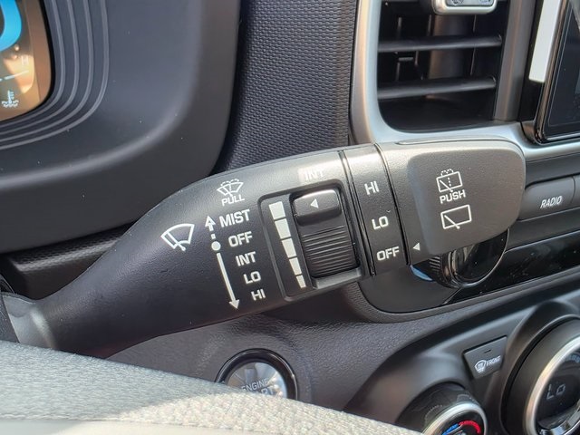 Vehicle image 37 of 46