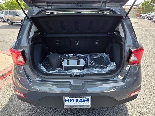 Vehicle image 13 of 46