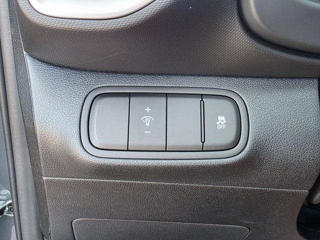 Vehicle image 38 of 46