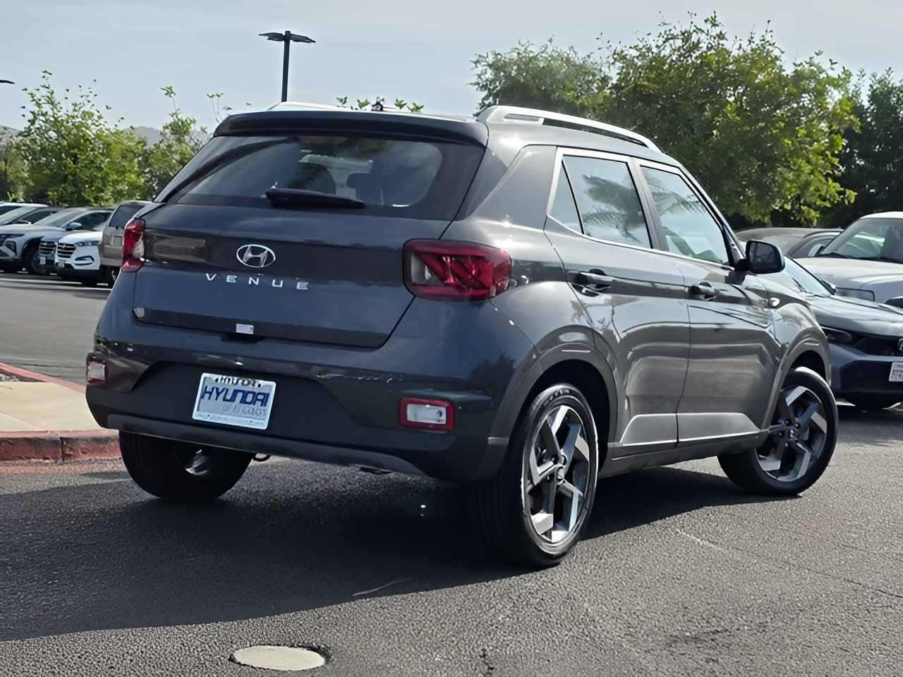 Vehicle image 44 of 46