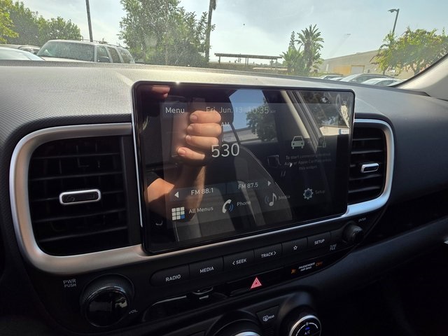 Vehicle image 25 of 46