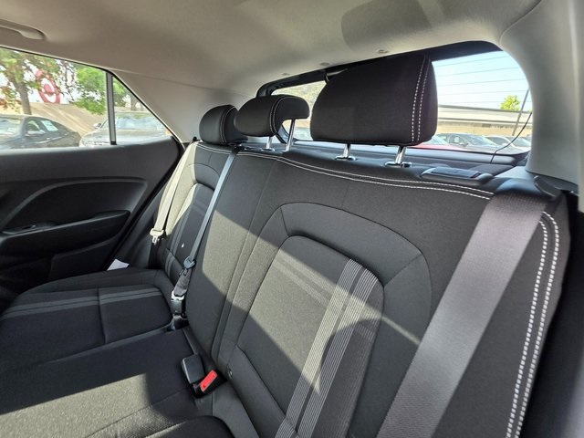 Vehicle image 18 of 46