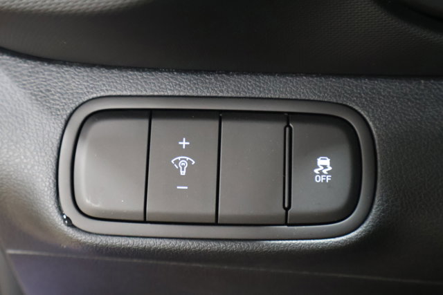 Vehicle image 13 of 31