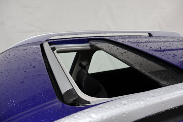 Vehicle image 24 of 31
