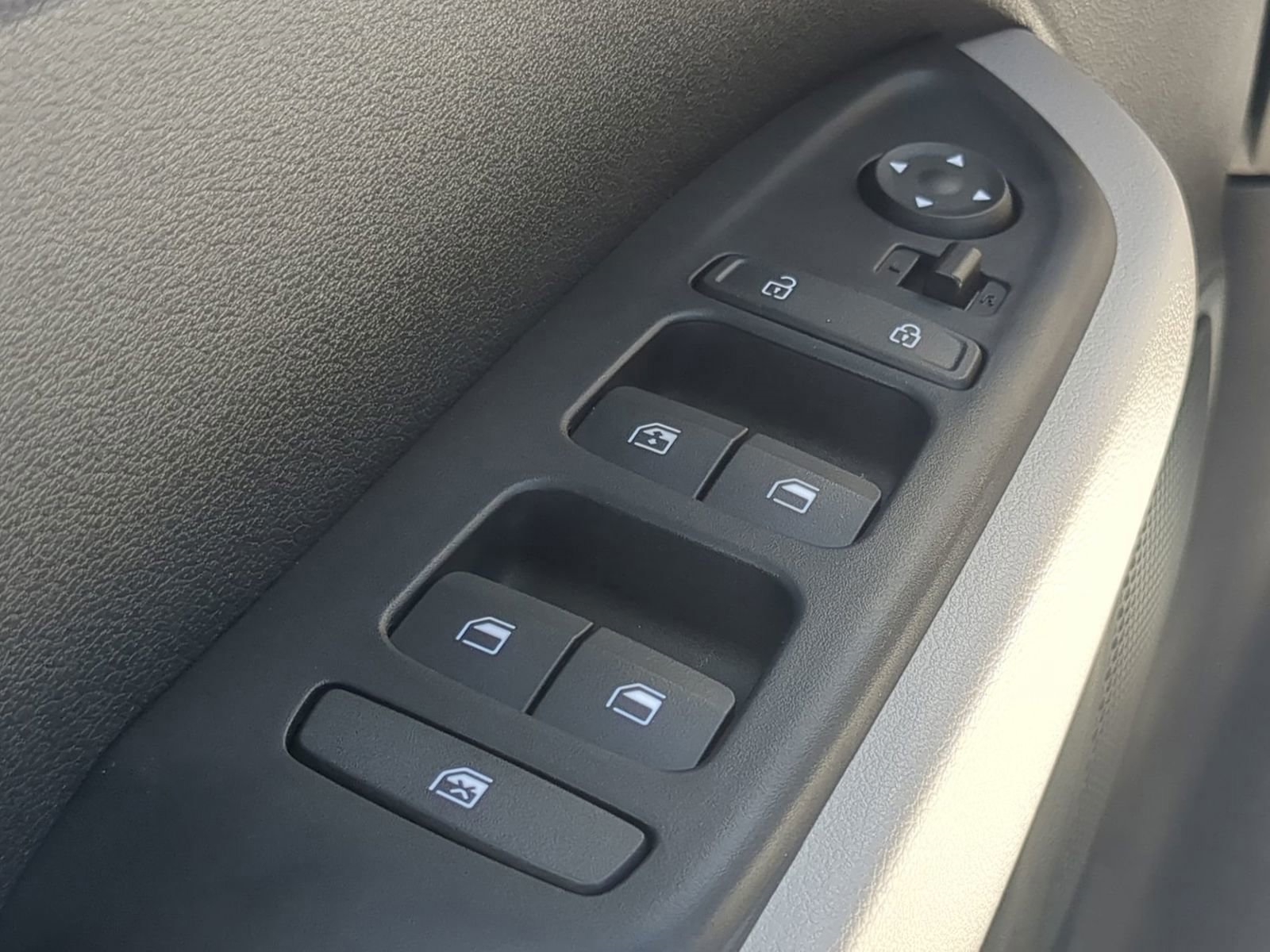 2025 Hyundai Venue SEL Image 20 of 38