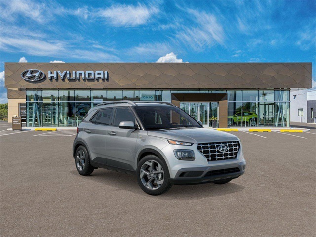 Vehicle image 3 of 17