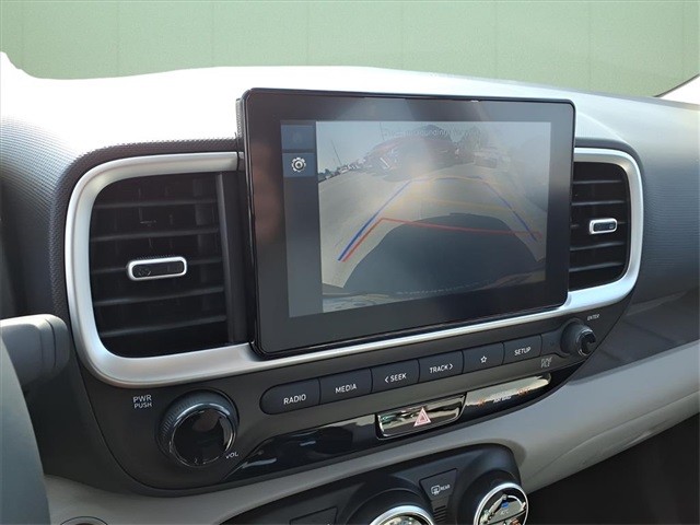 2025 Hyundai Venue SEL Image 13 of 19