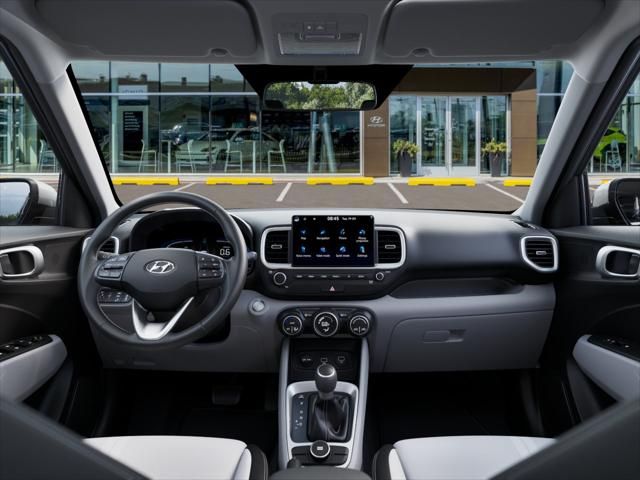 2025 Hyundai Venue SEL Image 10 of 17