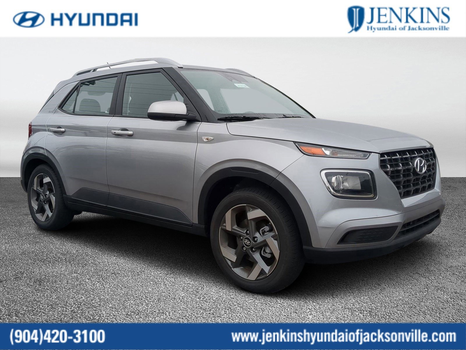 2025 Hyundai Venue SEL Image 3 of 38