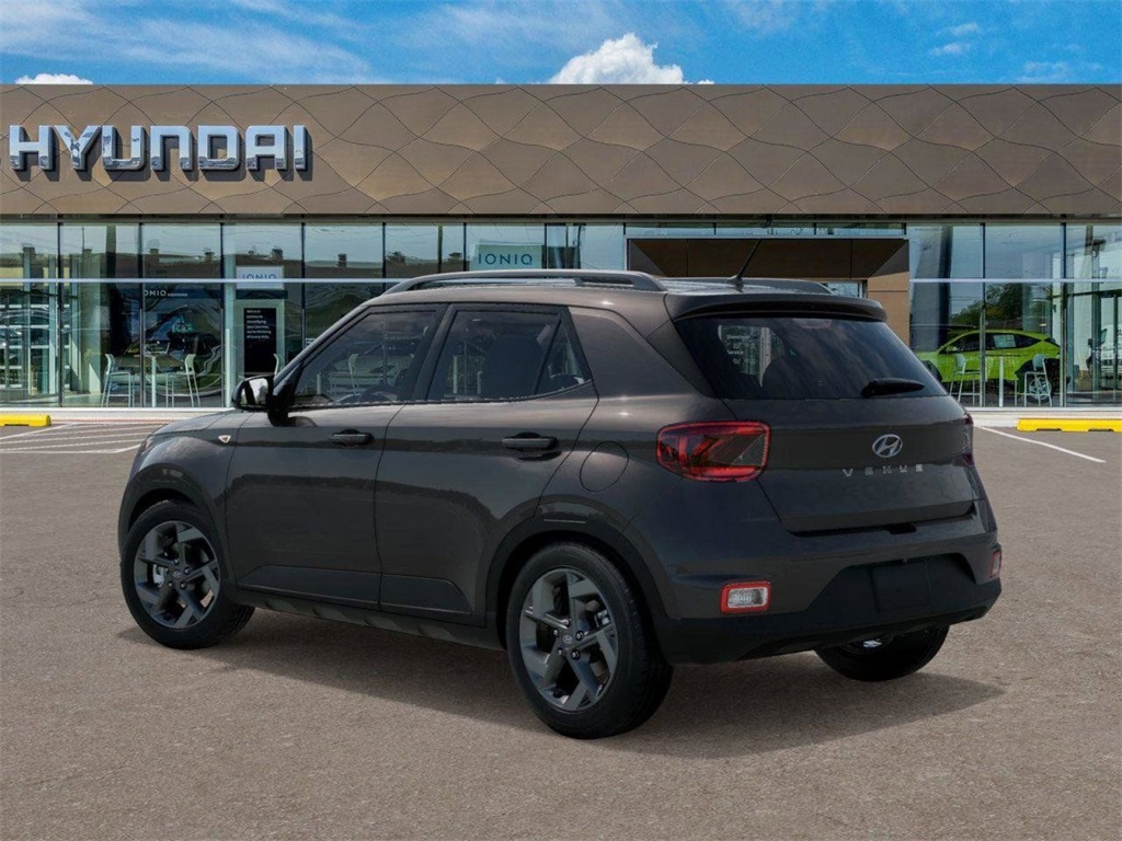2025 Hyundai Venue SEL Image 6 of 17