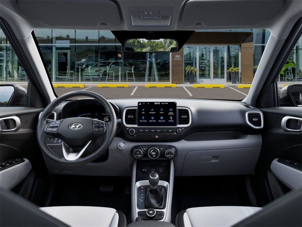 2025 Hyundai Venue SEL Image 10 of 17