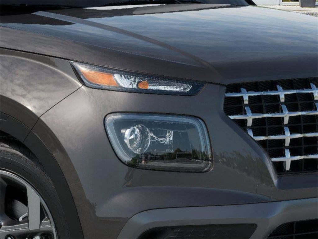 2025 Hyundai Venue SEL Image 14 of 17