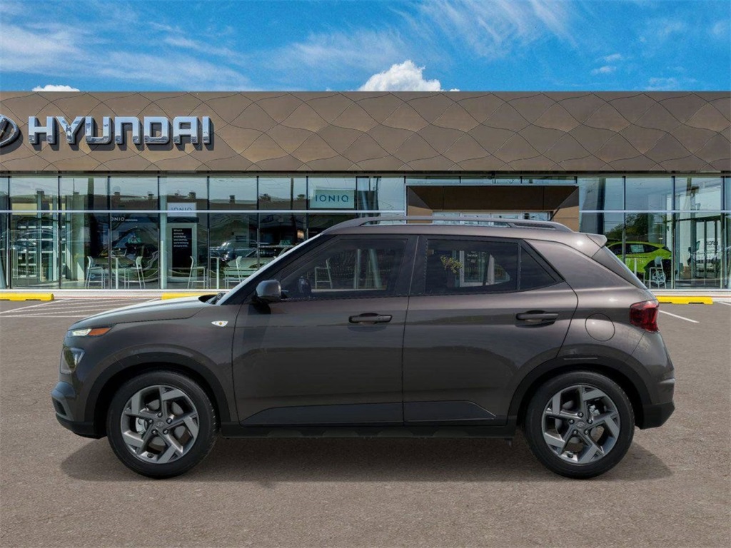 2025 Hyundai Venue SEL Image 7 of 17