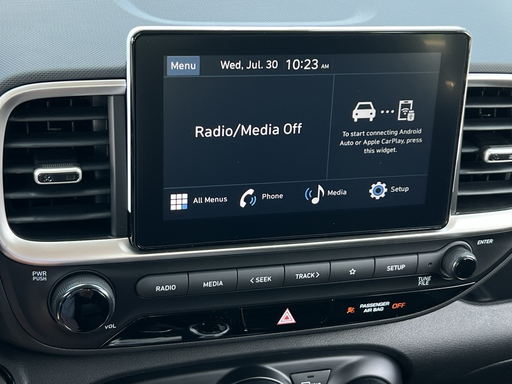 2025 Hyundai Venue SEL Image 11 of 18