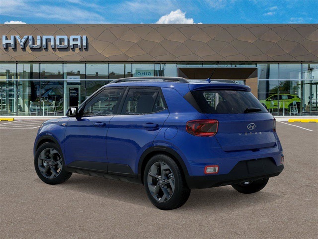 Vehicle image 6 of 17