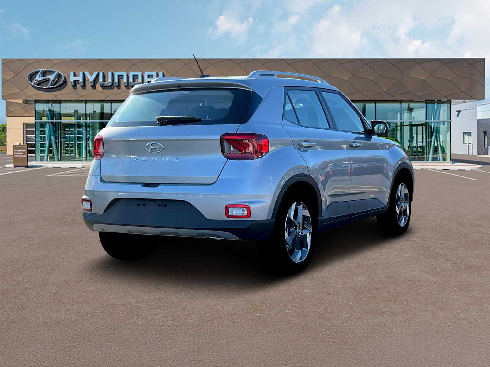 2025 Hyundai Venue SEL Image 7 of 19