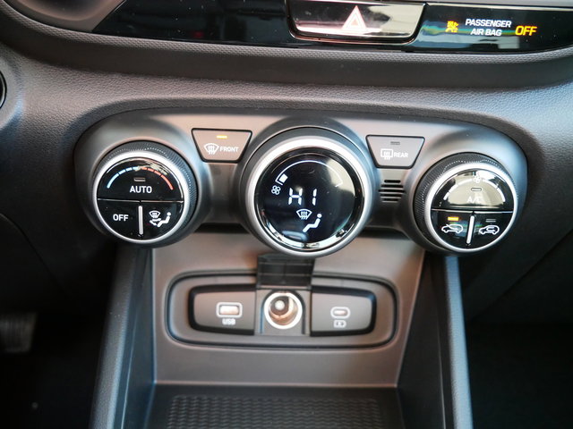 Vehicle image 10 of 11
