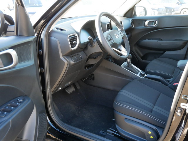 Vehicle image 5 of 11