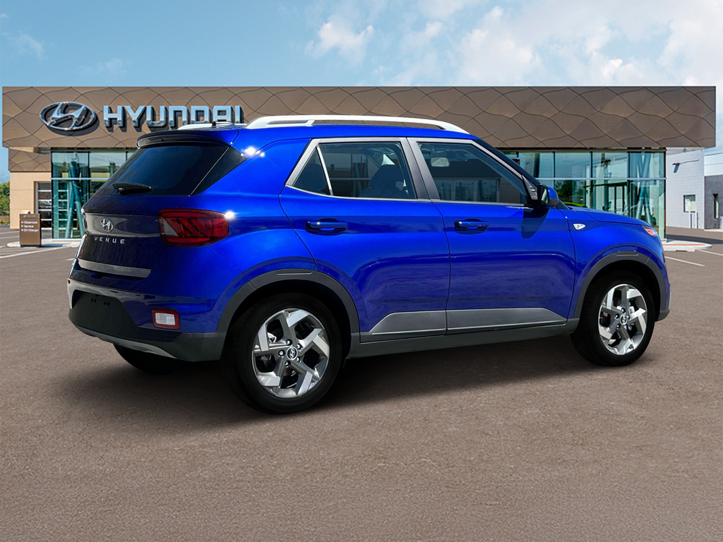2025 Hyundai Venue SEL Image 8 of 19
