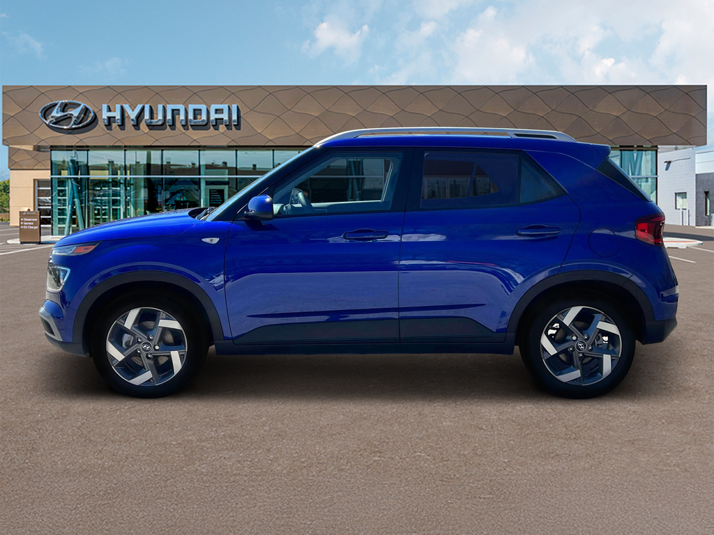 2025 Hyundai Venue SEL Image 12 of 19