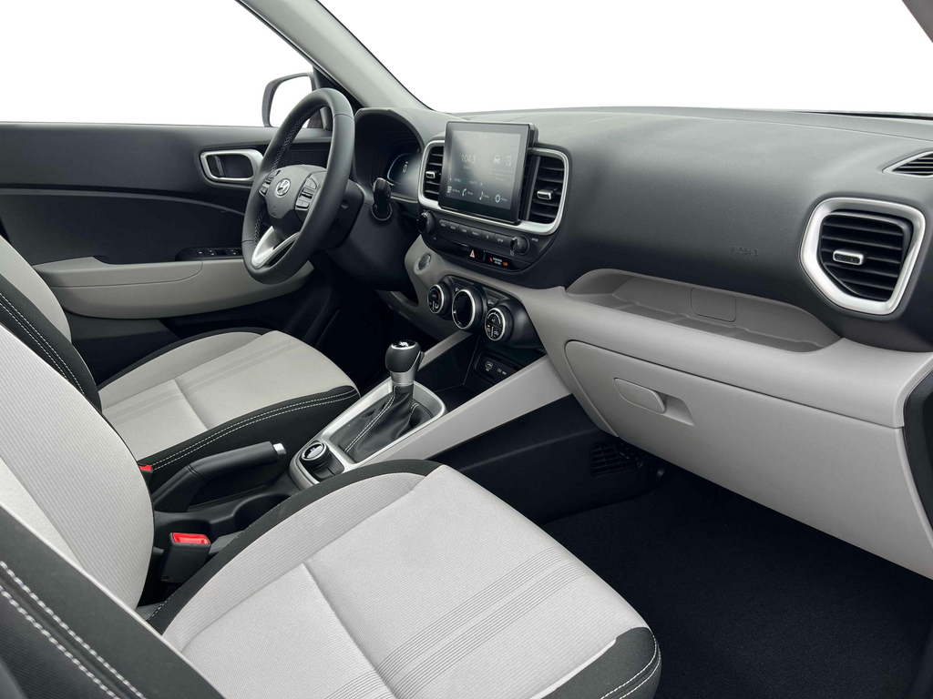 2025 Hyundai Venue SEL Image 15 of 19