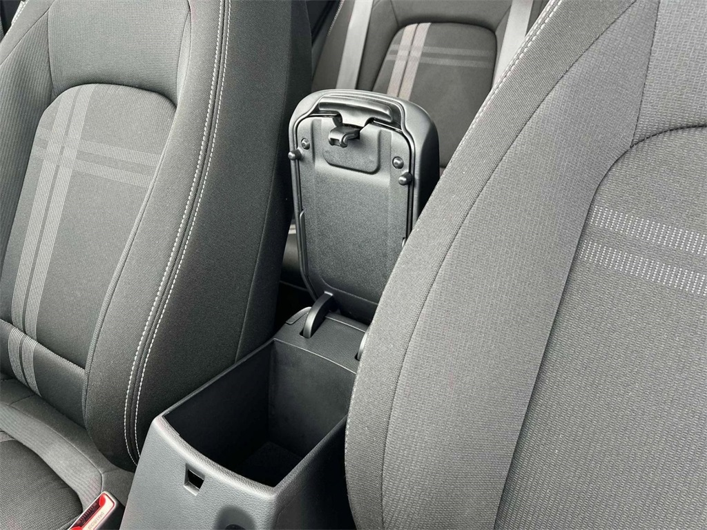 2025 Hyundai Venue SEL Image 35 of 35