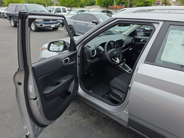 Vehicle image 39 of 39