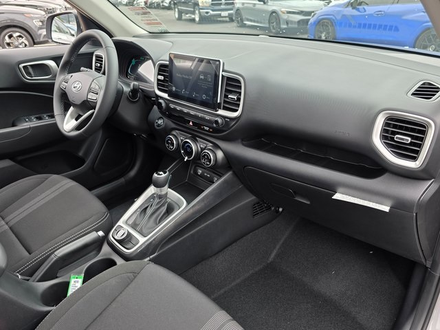 Vehicle image 9 of 39