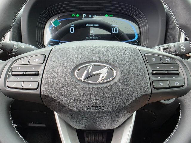Vehicle image 24 of 39