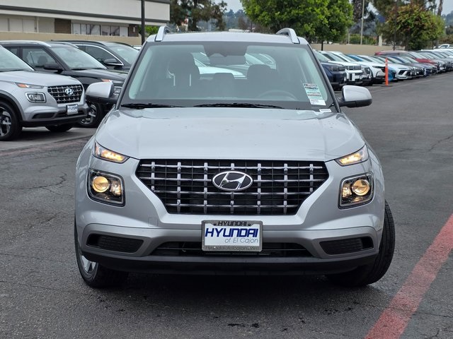 Vehicle image 2 of 39