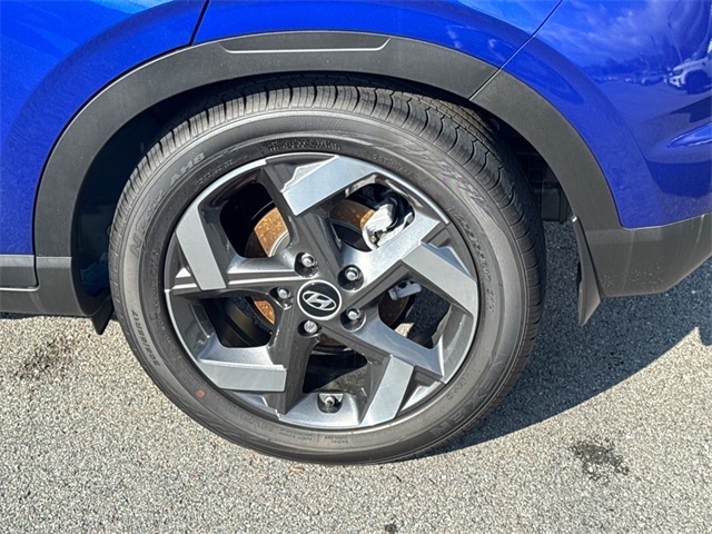 2025 Hyundai Venue SEL Image 9 of 21
