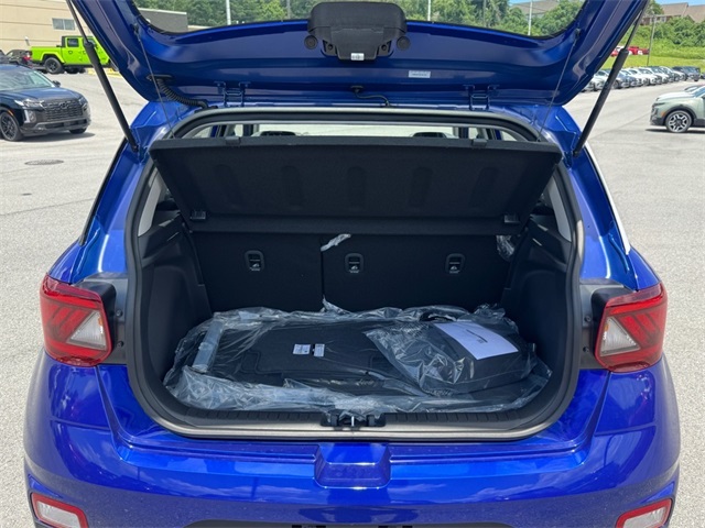 2025 Hyundai Venue SEL Image 10 of 21