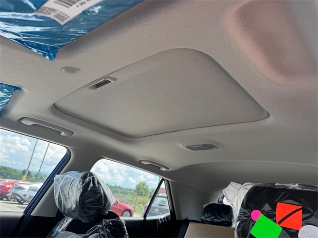 2025 Hyundai Venue SEL Image 12 of 21