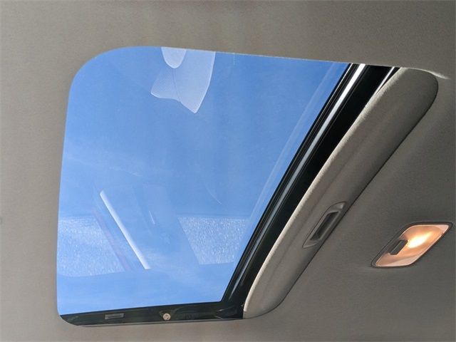 2025 Hyundai Venue SEL Image 30 of 36