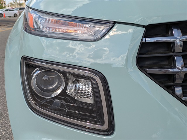 2025 Hyundai Venue SEL Image 24 of 36