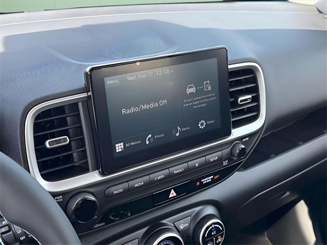 2025 Hyundai Venue SEL Image 11 of 20