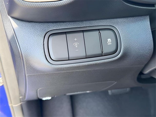 2025 Hyundai Venue SEL Image 17 of 20