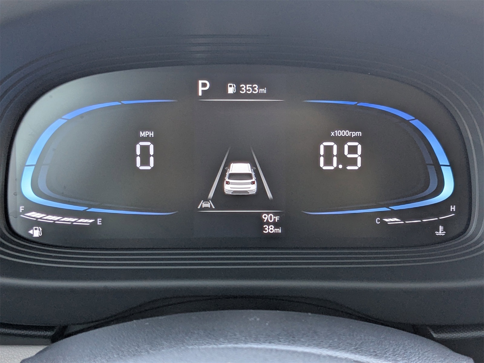 2025 Hyundai Venue SEL Image 14 of 40