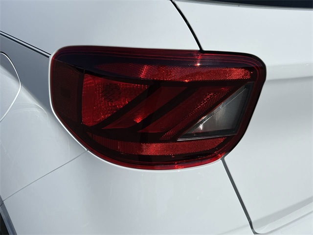 2025 Hyundai Venue SEL Image 23 of 36