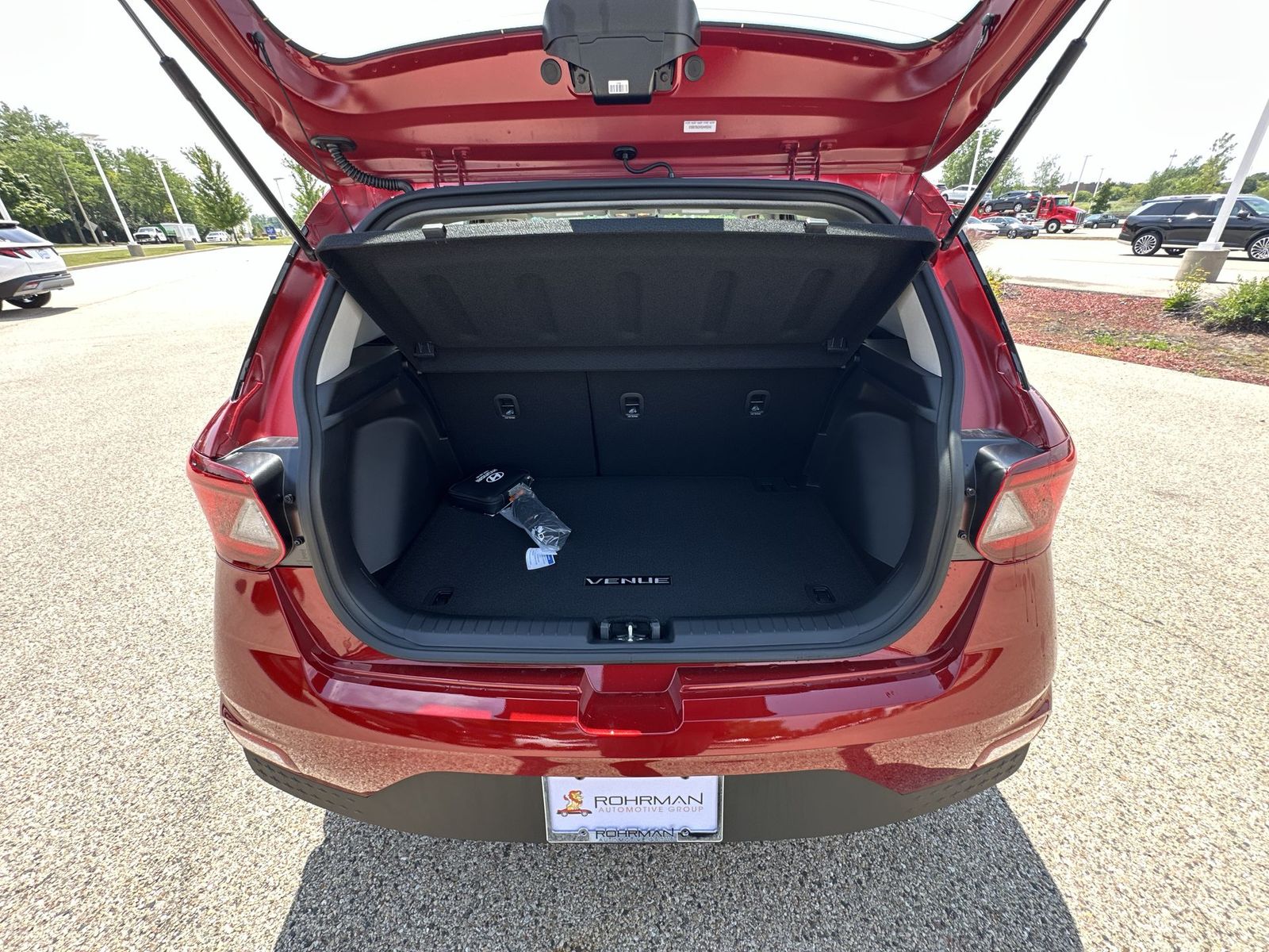 Vehicle image 12 of 25