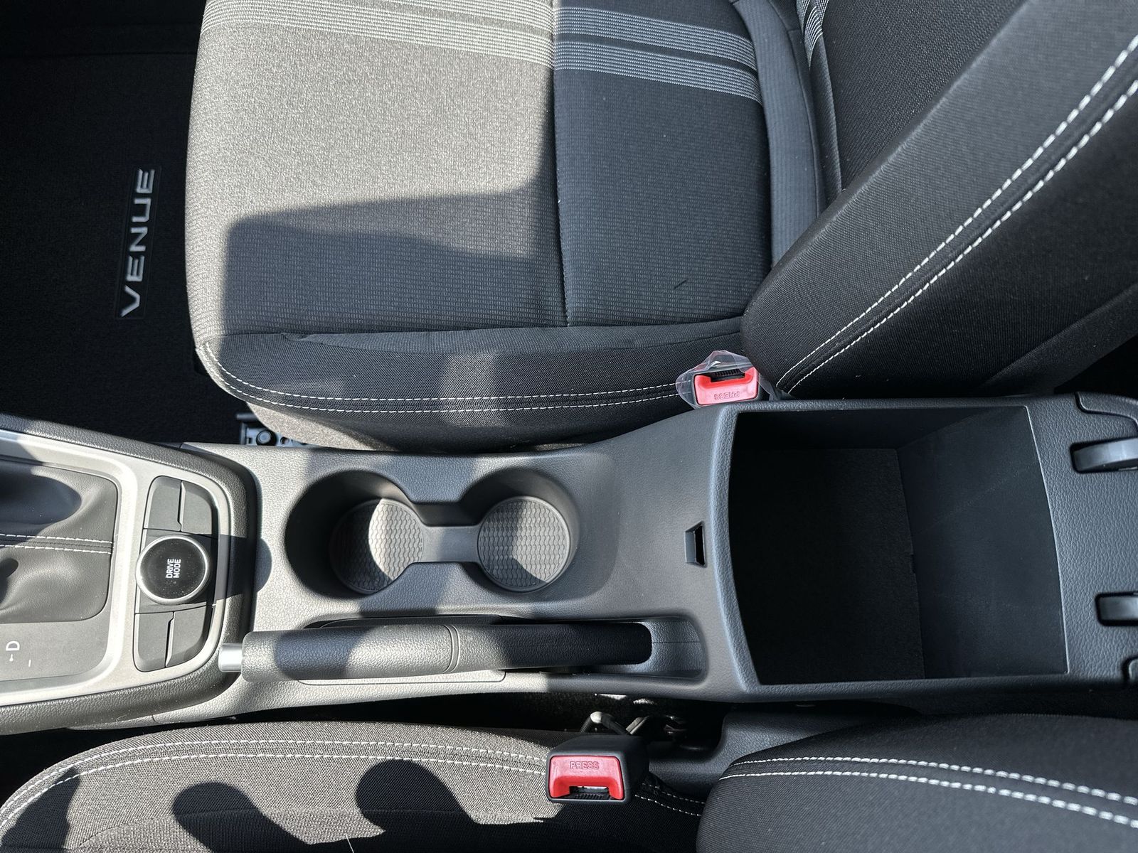 Vehicle image 24 of 25