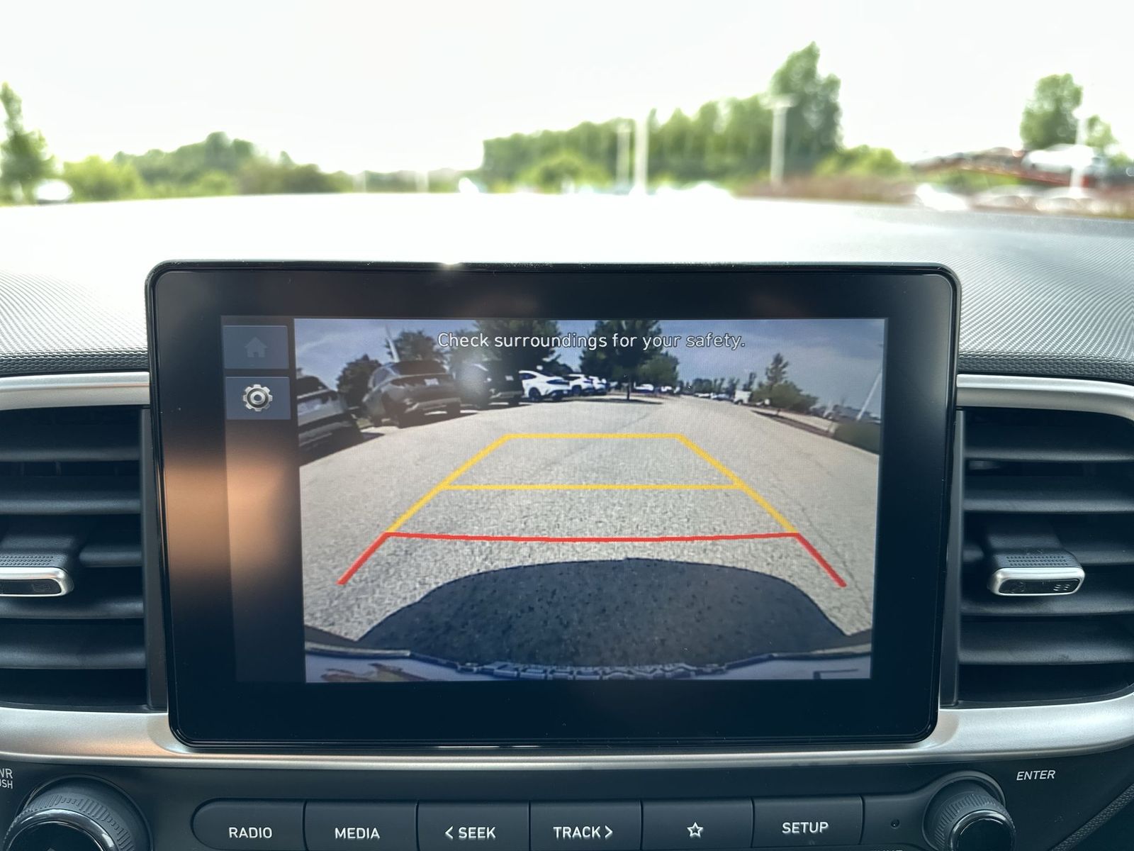 Vehicle image 19 of 25