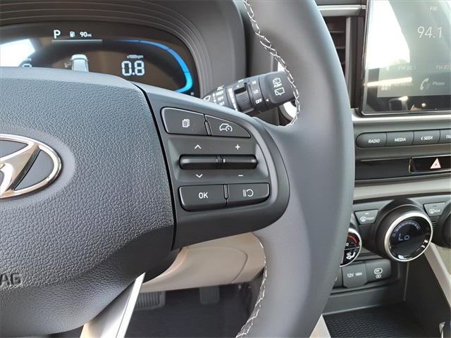 2025 Hyundai Venue SEL Image 18 of 19